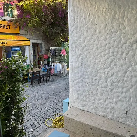 1881 Hotel